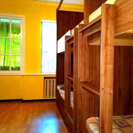 Apelsin Hostel Almaty Eksteriør bilde