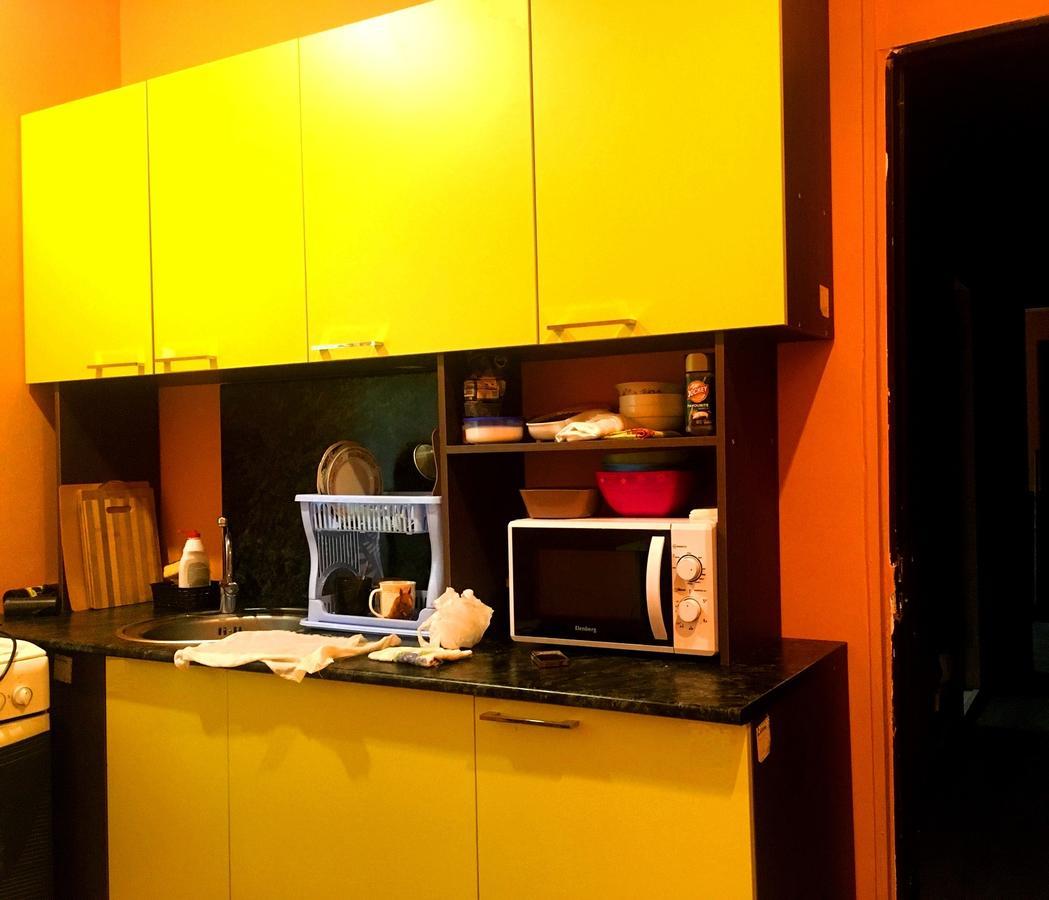 Apelsin Hostel Almaty Eksteriør bilde