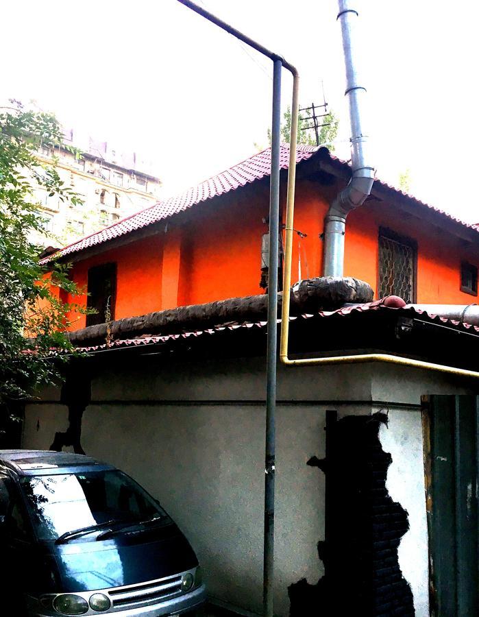 Apelsin Hostel Almaty Eksteriør bilde